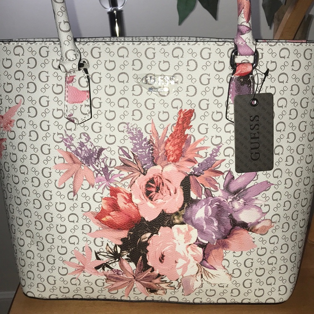 Guess purse